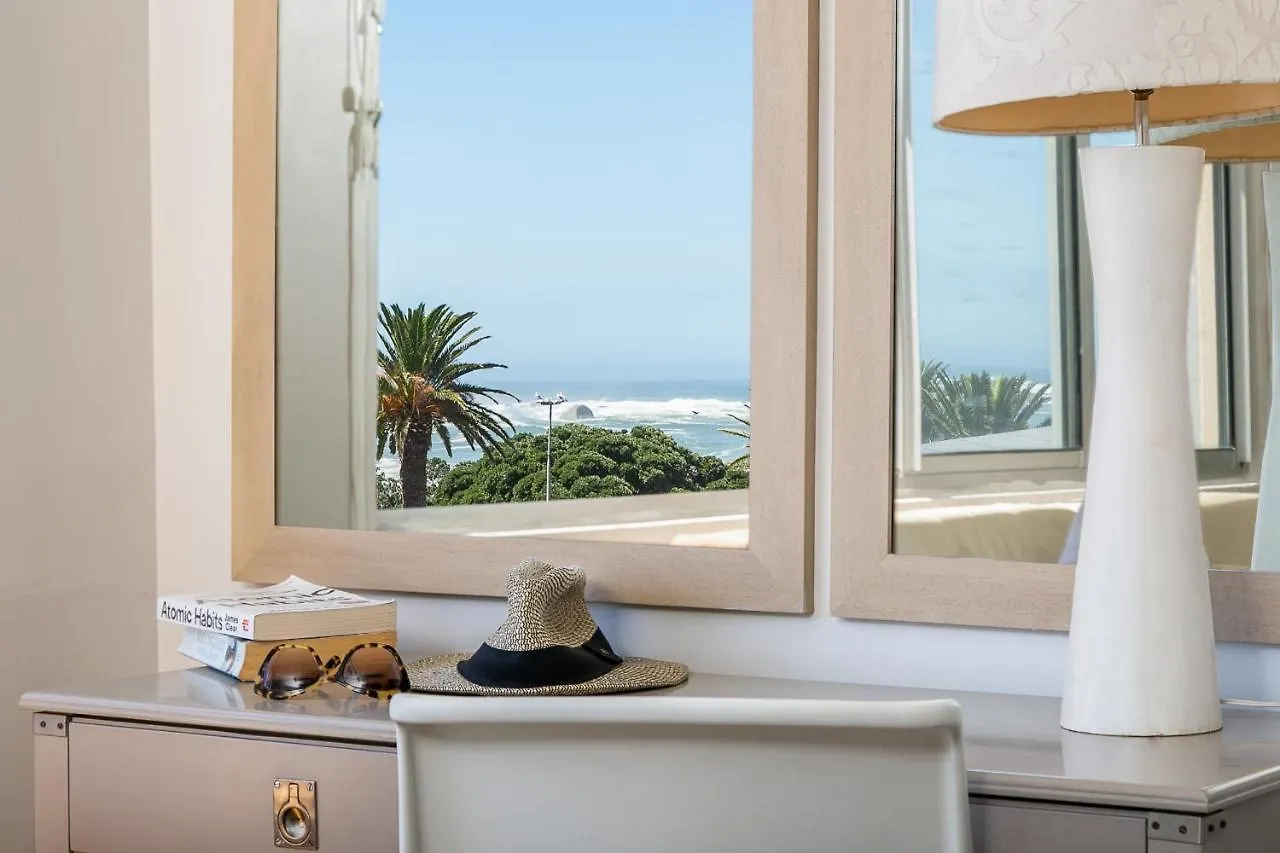 Camps Bay Village - Village Apartments ケープタウン