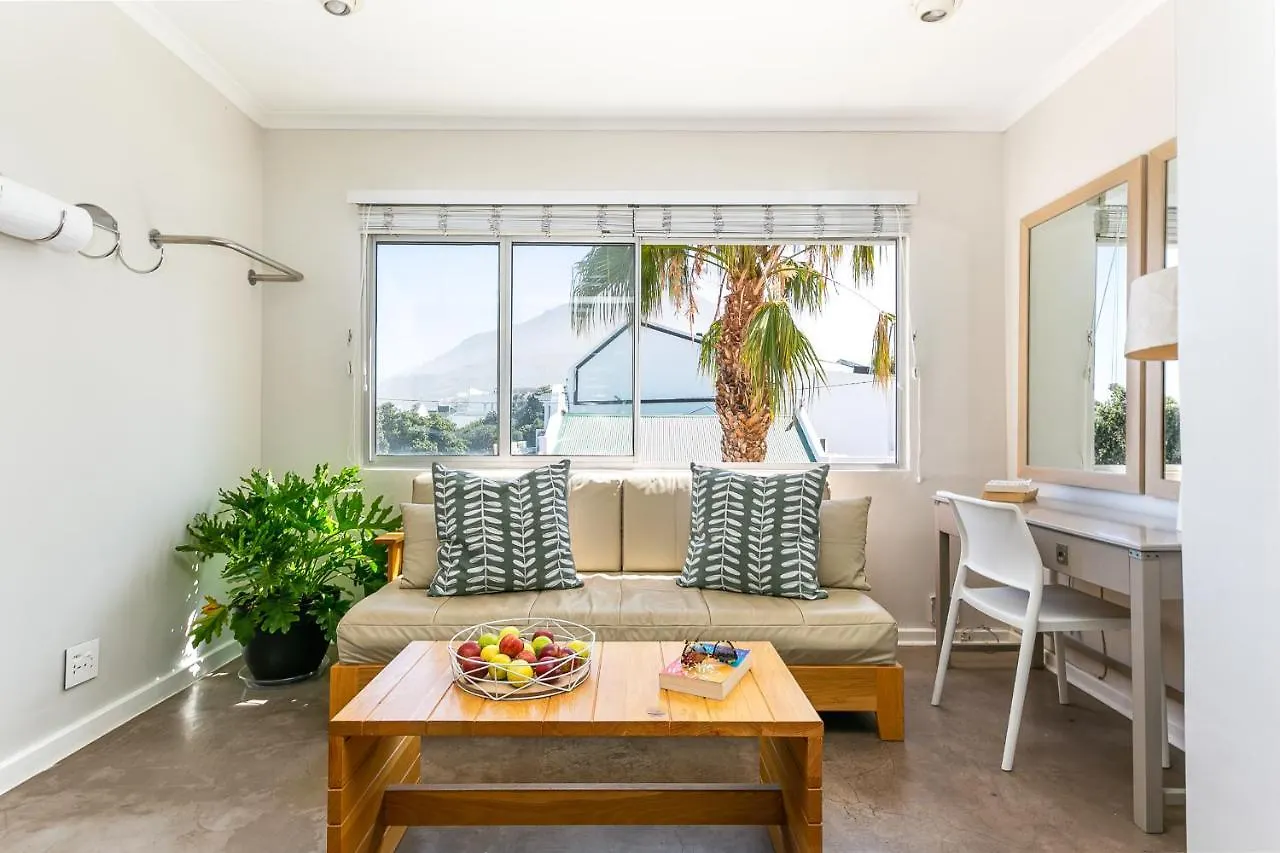 Camps Bay Village - Village Apartments ケープタウン